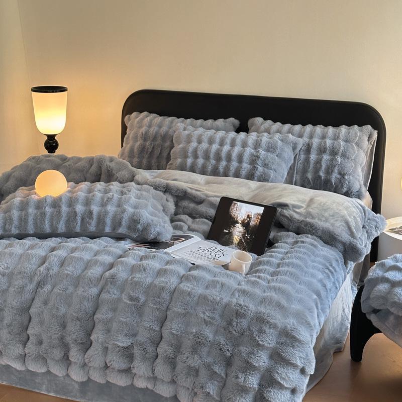 Colorful Thick Velvet Rabbit Bedding Set - 4 Pieces, Winter Dormitory Collection