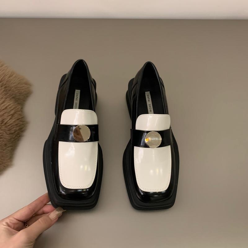 Thick-soled Black Square Head British Style Small Leather Shoes Women's Shoes Spring 2025 Retro Loafers Design Sense Single Shoes