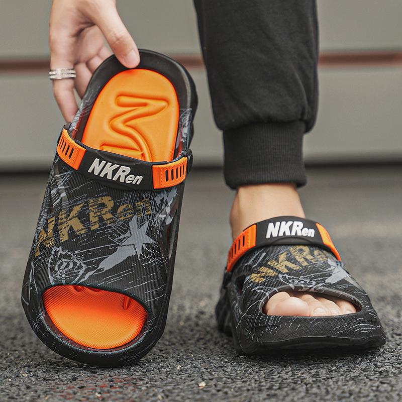 Fashion Smile Pop Fashion Men Clogs Slippers Brand Summer Clogs Slippers Outdoor Antiskid Beach Slippers Soft Home Breathable
