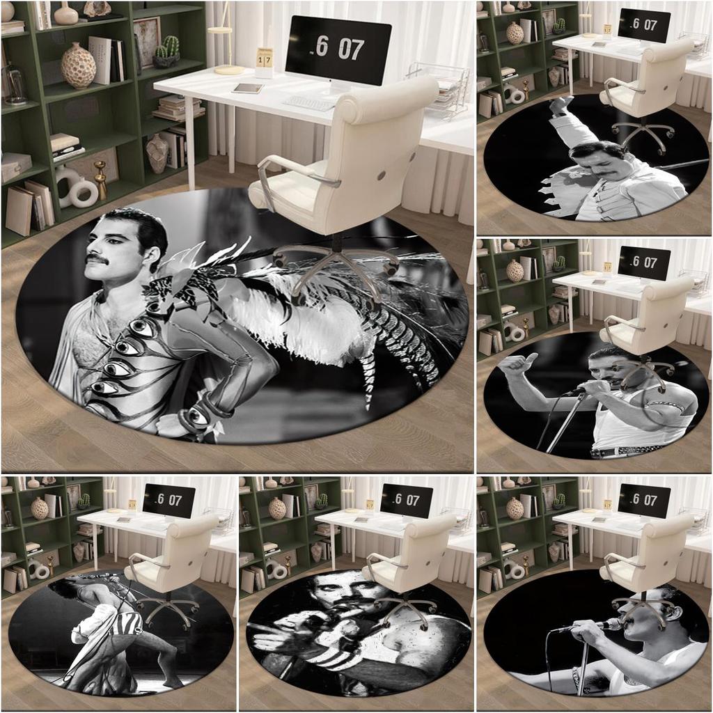1pc Freddie Mercury Retro Poster Round Carpet Painted Printed Circular Carpet, Home Door Mat, Outdoor Travel Protection Carpet