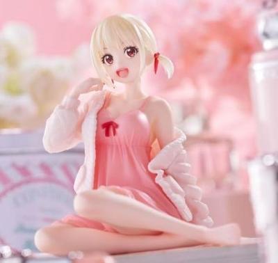Lakritz-Rückstoß Schreibtisch Niedliche Figur: Nishikigi Chisoku Loungewear Version