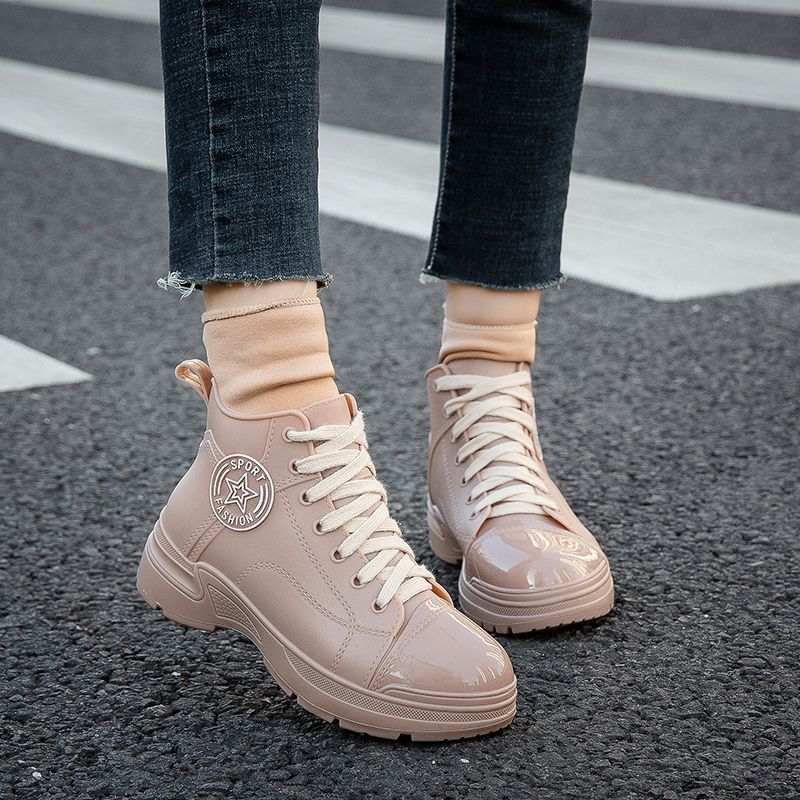 Women's Short Rain Boots 2025 New Style Waterproof Anti-Slip Stylish Outdoor Water Shoes for Women Young Trendy Short Rain Boots