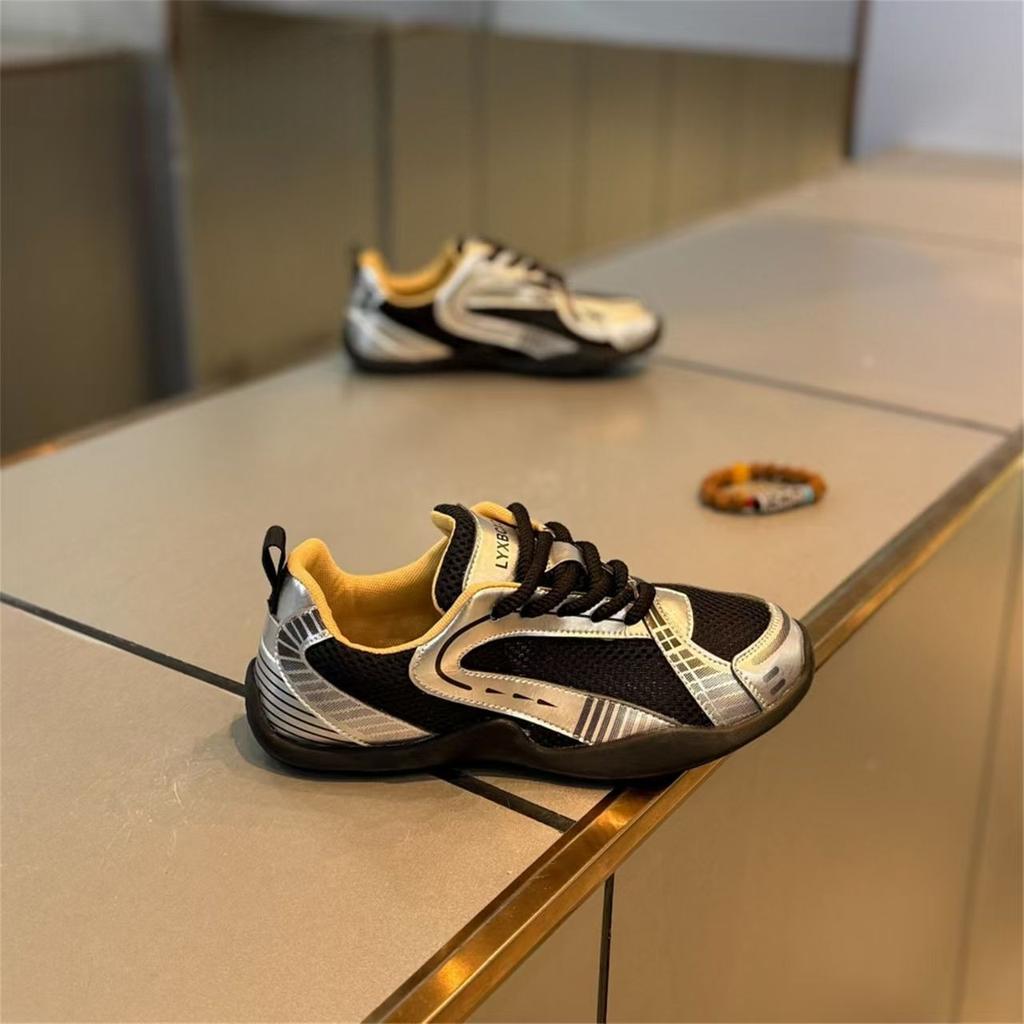 Herrenschuhe Trend 2026 Neue Sommer Mesh Atmungsaktiv Fahren Nische Vielseitig Leicht Bequem Lässig Sport