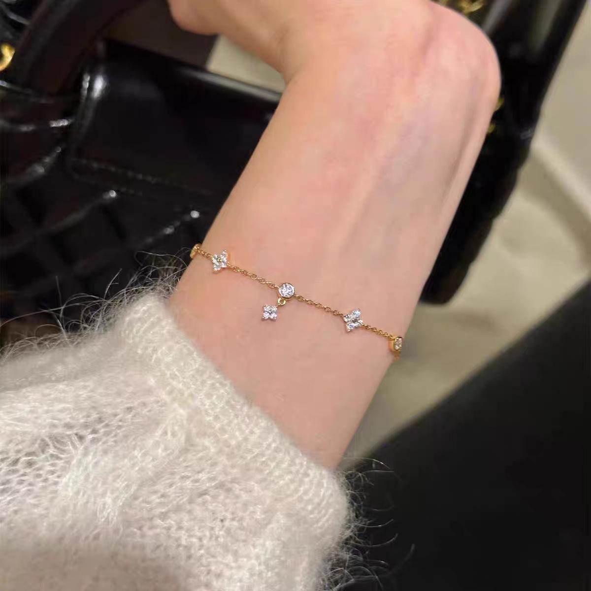 S925 Sterling Silver Four-Leaf Clover Bracelet for Women with Zirconia Inlay – Elegant High-End Hand Jewelry Gift S925 Silver