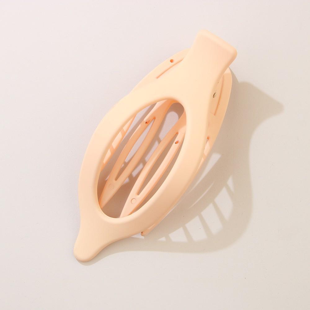 Large Round Duckbill Hair Clip with Strong Grip and Bendable Teeth - Hair Accessory