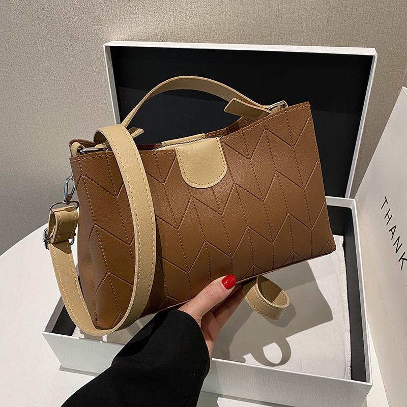 Stylish Pu Leather Urban Handbag For Women Trendy Shoulder And Crossbody Bag