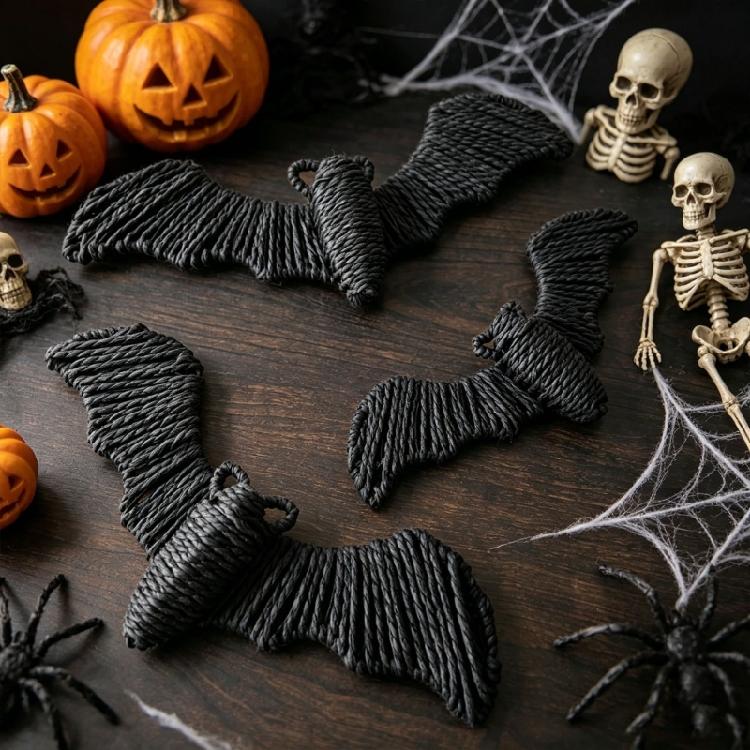 Top Loop Halloween Bat Decors , Straw-Look Seasonal Decoration for Entry Displays, Party Scenes and Fall Room Styling