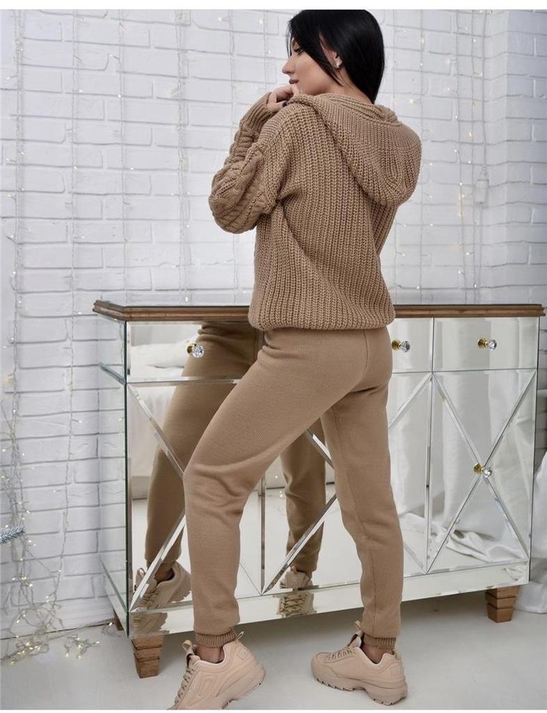 Women's Autumn/Winter 2023 Casual Two-Piece Knit Set - Cable Knit Pullover