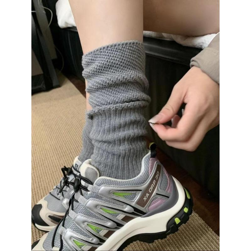 

Женские осенние универсальные однотонные носки до икры из толстой пряжи, связанные зернистой вязкой, дышащие 1 pair серый