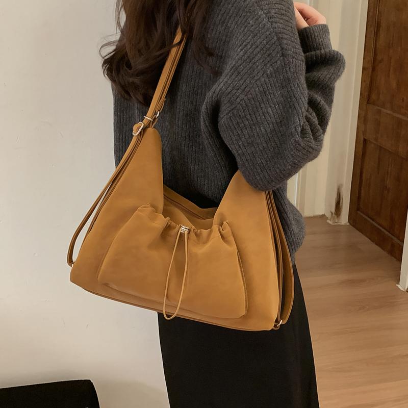Slouchy Shoulder Bag with Front Pouch Large Capacity Everyday Fashion Tote Bag