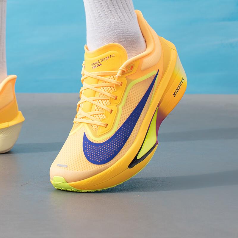Nike Men s Seasonal Running Shoes FN8454-800 US 7