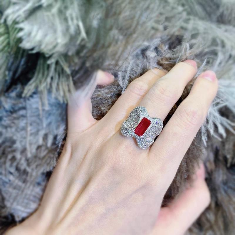 Exquisite 18K Gold-Plated Ruby Ring for Women - Retro Niche Design with High Carbon Diamond Detailing Adjustable