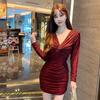 Elegant High-End Slimming Bodycon Dress: Women's Stylish Long Sleeve, Low-Cut, Figure-Flattering Skirt.
