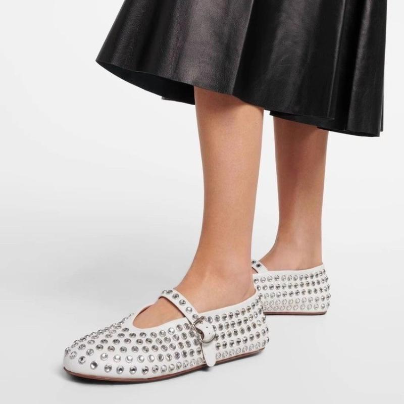 2025 Krystaller Dames Ballett Lolita Sko varsler Flats Vulkaniserte Designer Loafers Diamantbesatte Mary Jane Sko