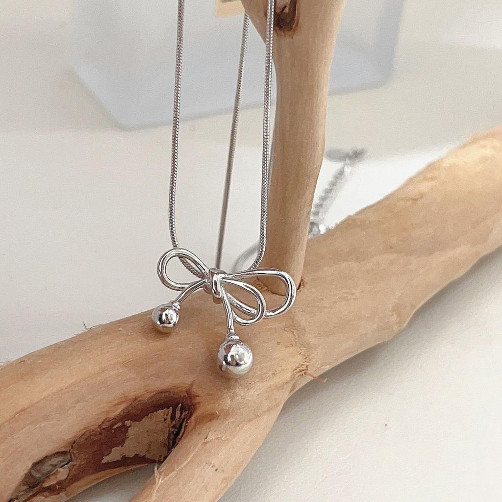 Simple Bow-Knot Pendant Sweater Necklace Charm Women Girl Summer New Fashion Geometric Chokers Clavicle Chain Party Jewelry Gift