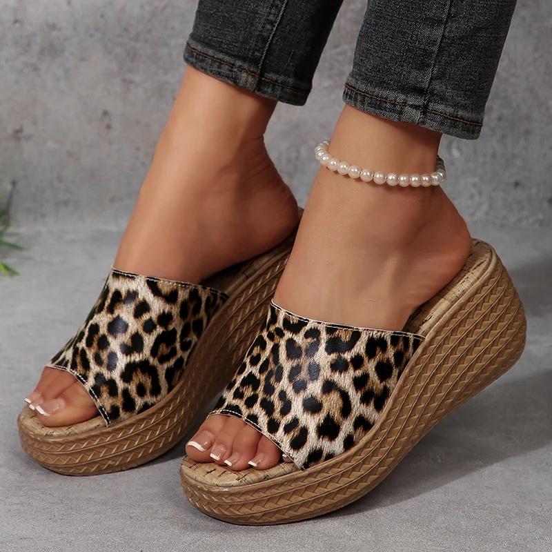 Women Leopard Print Wedge Slippers Slip On Chunky Platform Sandals Woman Summer 2025 Thick Bottom Non Slip Beach Slides Big Size
