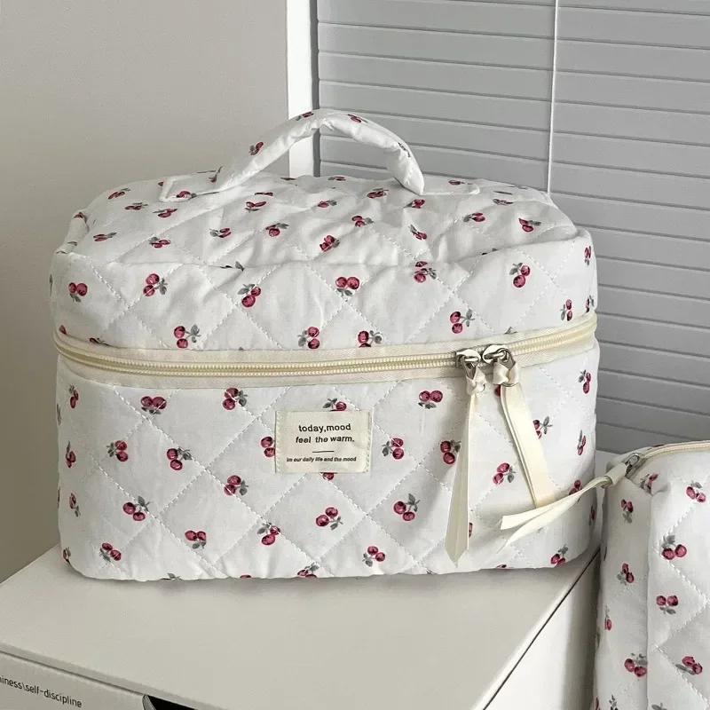 2024 Pink Bear Quilting Women Cosmetic Bag Cute Zipper Makeup Travel Organizer Female Handbag Toiletry Pouch for Girls