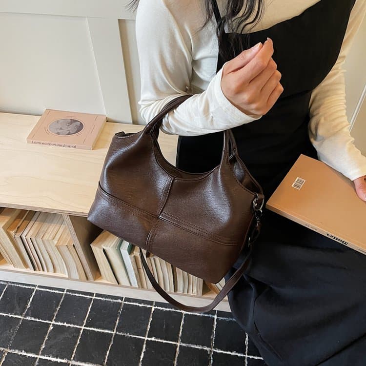 Large capacity retro style portable shoulder messenger bag