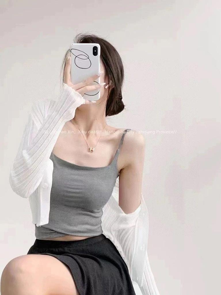Elegantes Camisole mit Spitzeneinsätzen für Damen: Sommer-Top mit Brustpolstern & sexy Rückendesign