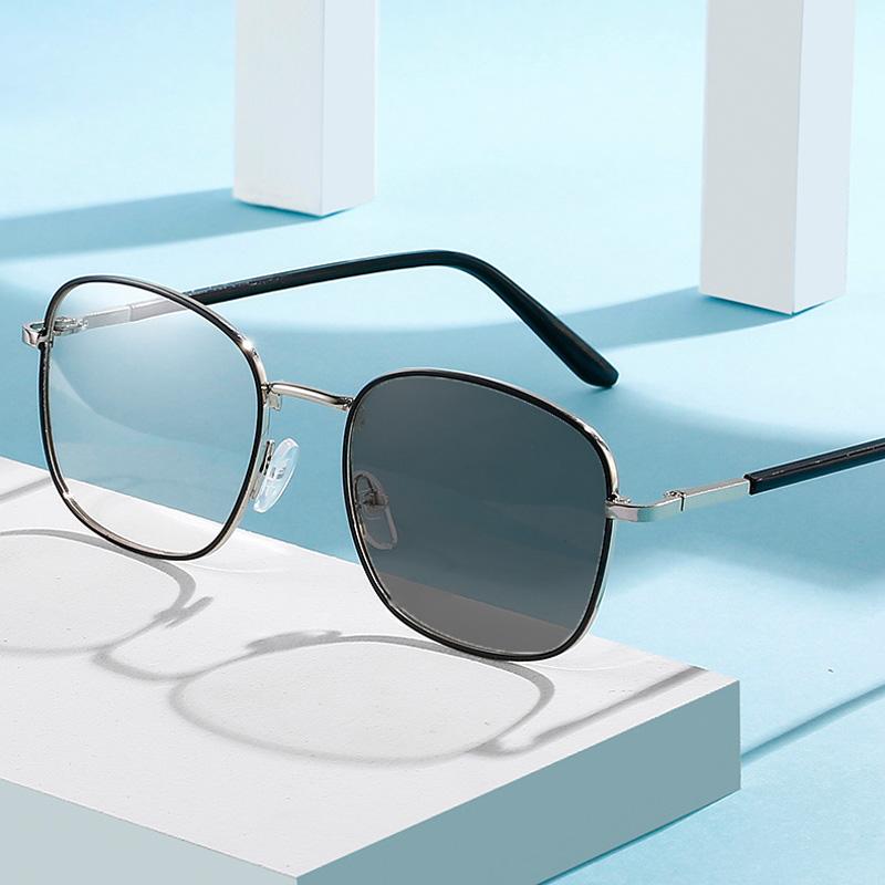 Photochromism Metal Square Glasses Women Men Luxury Eyewear Leisure Commute Female Male Clear Anti Radiation Filter Glasses