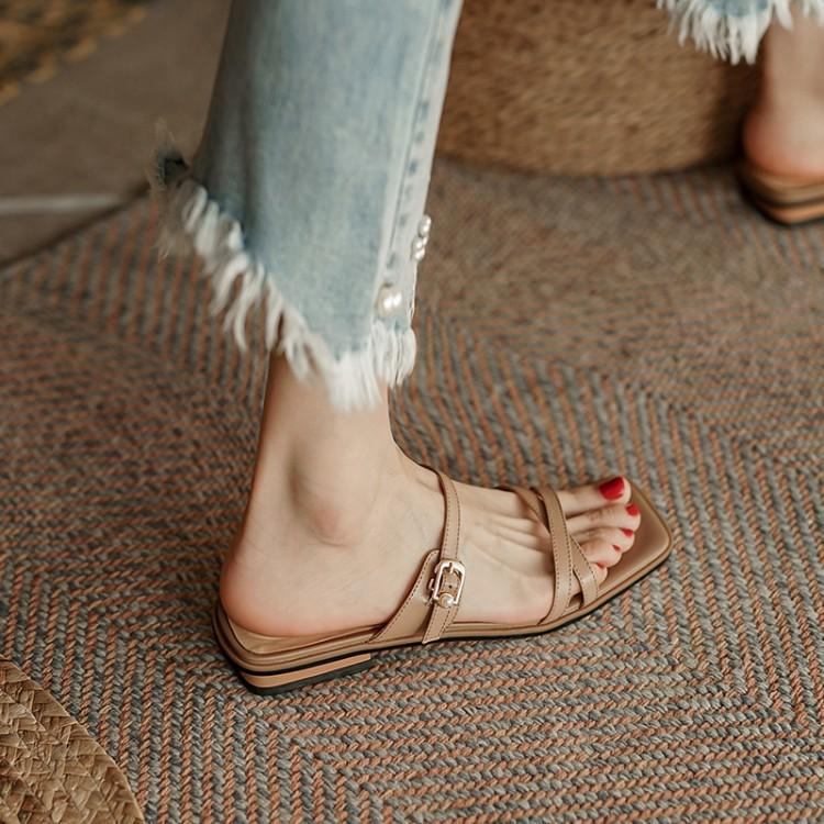 

Simple and versatile trendy brand sandals women 2025 new summer fashion Internet celebrity lazy square head half drag flat shoes outside 35