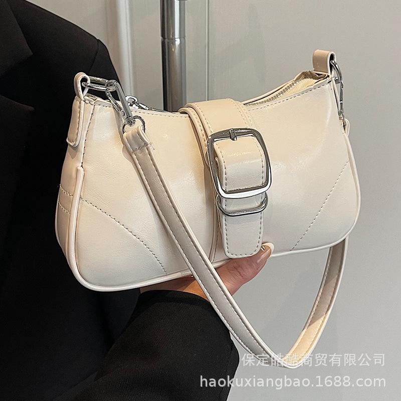 Super Fire Small Bag Women's Spring and Summer 2025 New Retro Niche Design Messenger Bag Women's Shoulder Underarm Small Square Bag