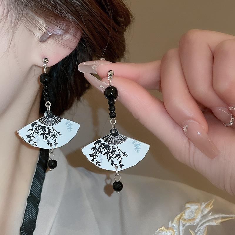 New Chinese Style Oil Drop Butterfly Flower Gourd Pearl Fringed Earrings Retro Ear Hook Light Luxury National Style Earrings Women