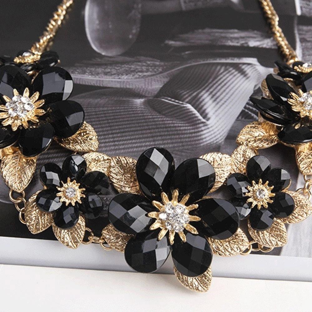 Rhinestone Necklace Earring Ring Set Exquisite Clavicle Chain  Jewelry Accessories
