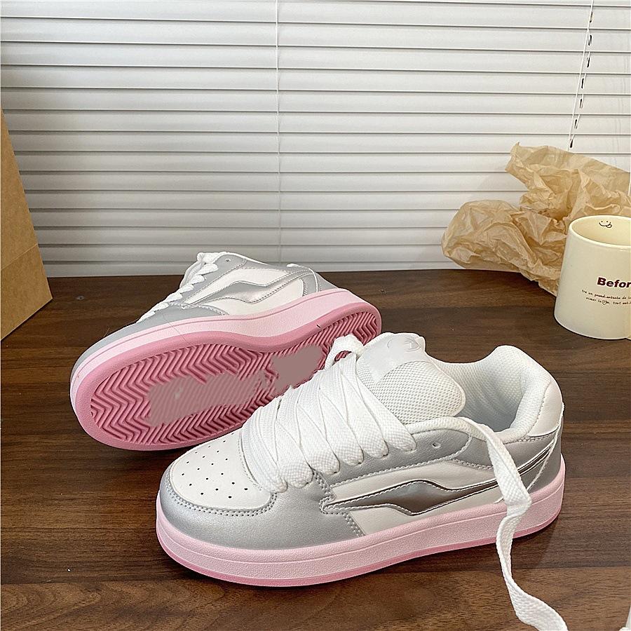 Student leisure niche design board shoes trendy new Harajuku flat-bottomed street sports shoes women