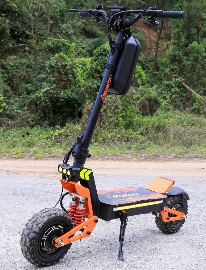 2026 new X5 6000W dual motor electric scooter 60v 40ah large battery with seat 11 inch tires EU electric scooter cargo hold