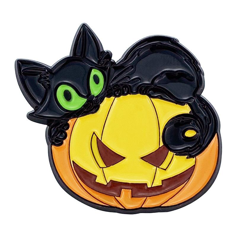 1pcs Creative Pumpkin Black Cat Shaped Brooch Halloween Peripheral Painted Alloy Badge Fashion Versatile Clothing Bag Brooch