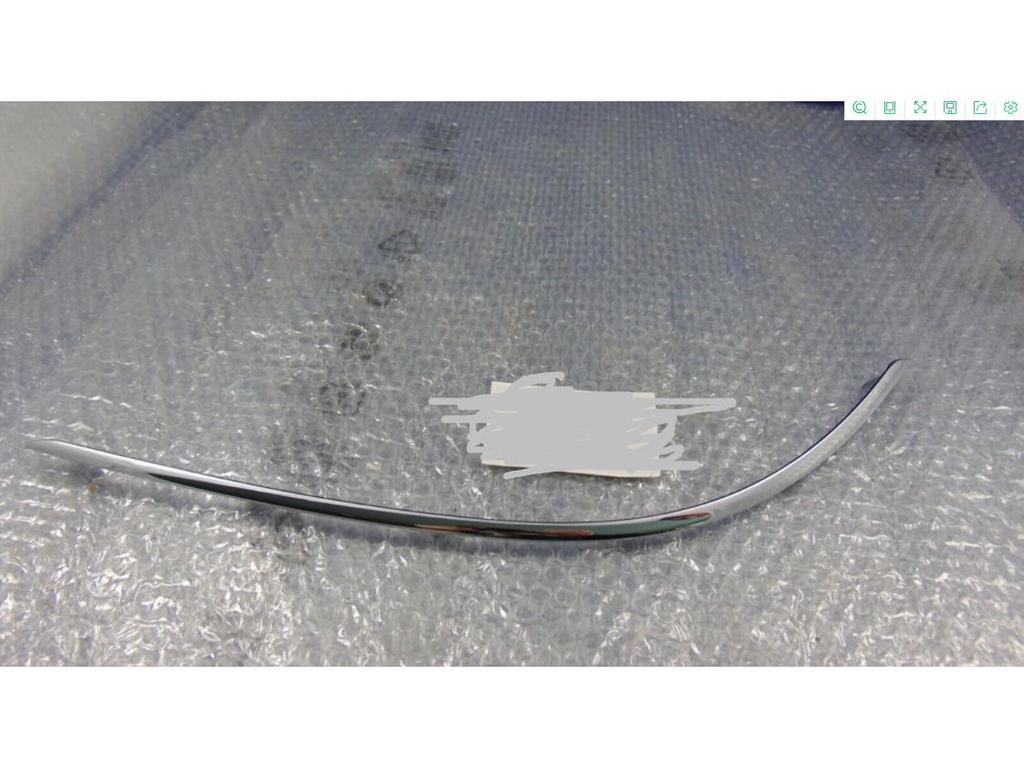 Mercedes-Benz C-Class C200 Front Bumper Trim (2048853721/2048853821)