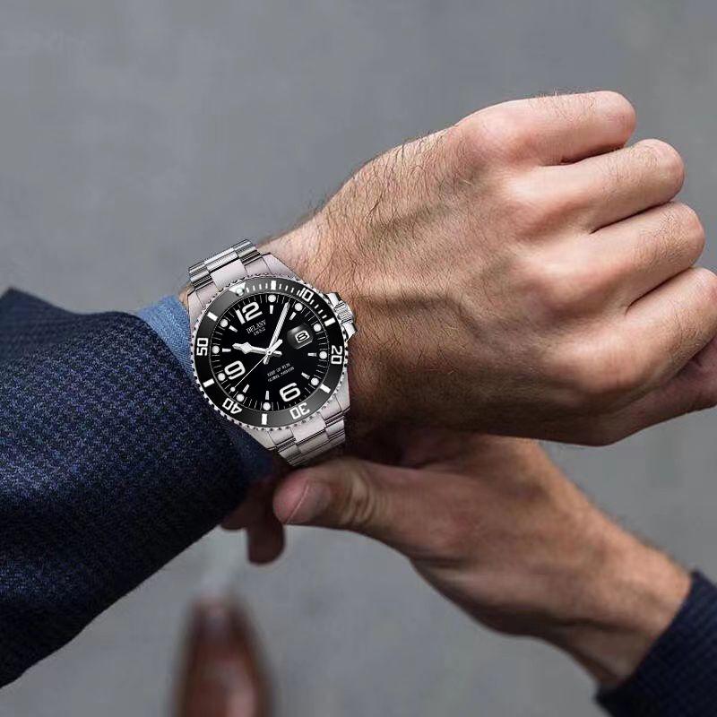 Men’s Fashionable Luminous Quartz Watch with Steel Band and Calendar