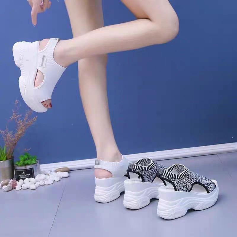 

Summer new thick-soled open-toed women s shoes Korean version fly-woven hollow breathable high-heeled outdoor sandals mother sandals 35 белый