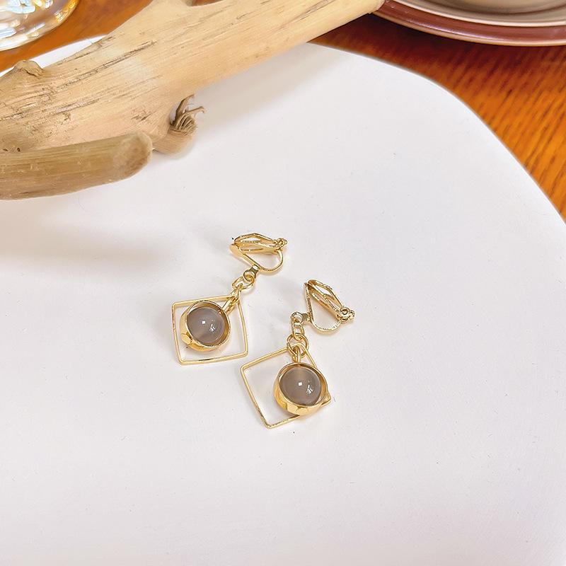 Fashion Personality Geometric Square Ball Earclip Opal Pendant Temperament Simple Earrings