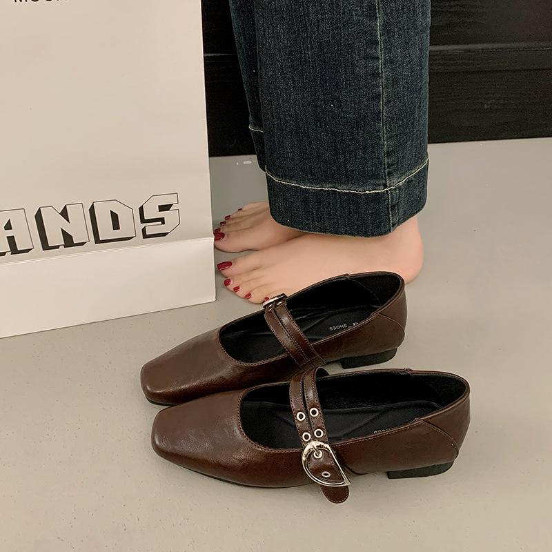 

Mary Jane Shoes Children s New Spring and Summer Flat Bottom One-word Belt Single Shoes with Skirt Small Leather Shoes 40 коричневый