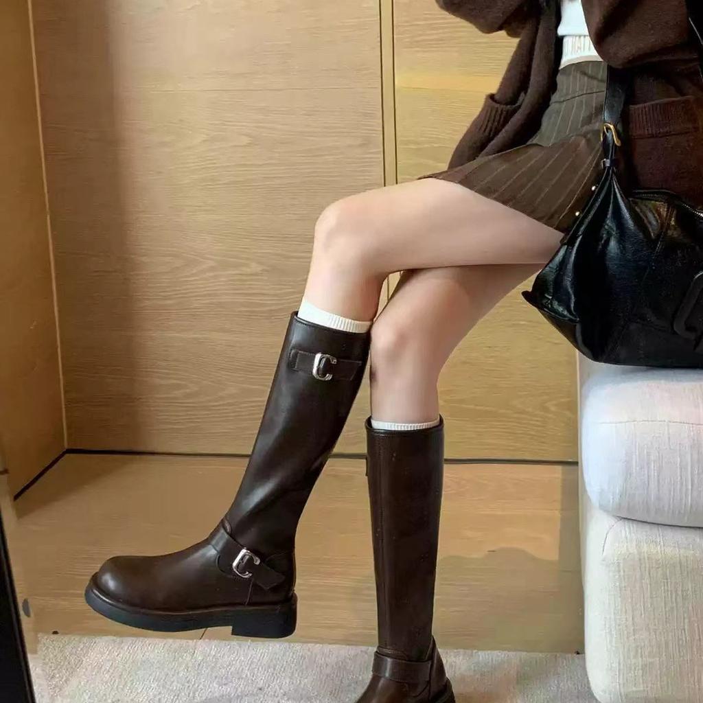 Grape Mom Same Style~ Autumn and Winter Round Head Buckle Belt Thick Heel But Back Zipper Medium High Versatile Knight Boots Women