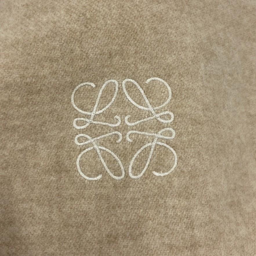 LOEWE anagram wool Scarf white wool unisex Used