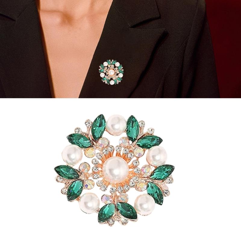 Elegant Crystal Pearls Flower Brooch For Women Vintage Rhinestones Scarf Pin Multi Purpose Jewelry Gift