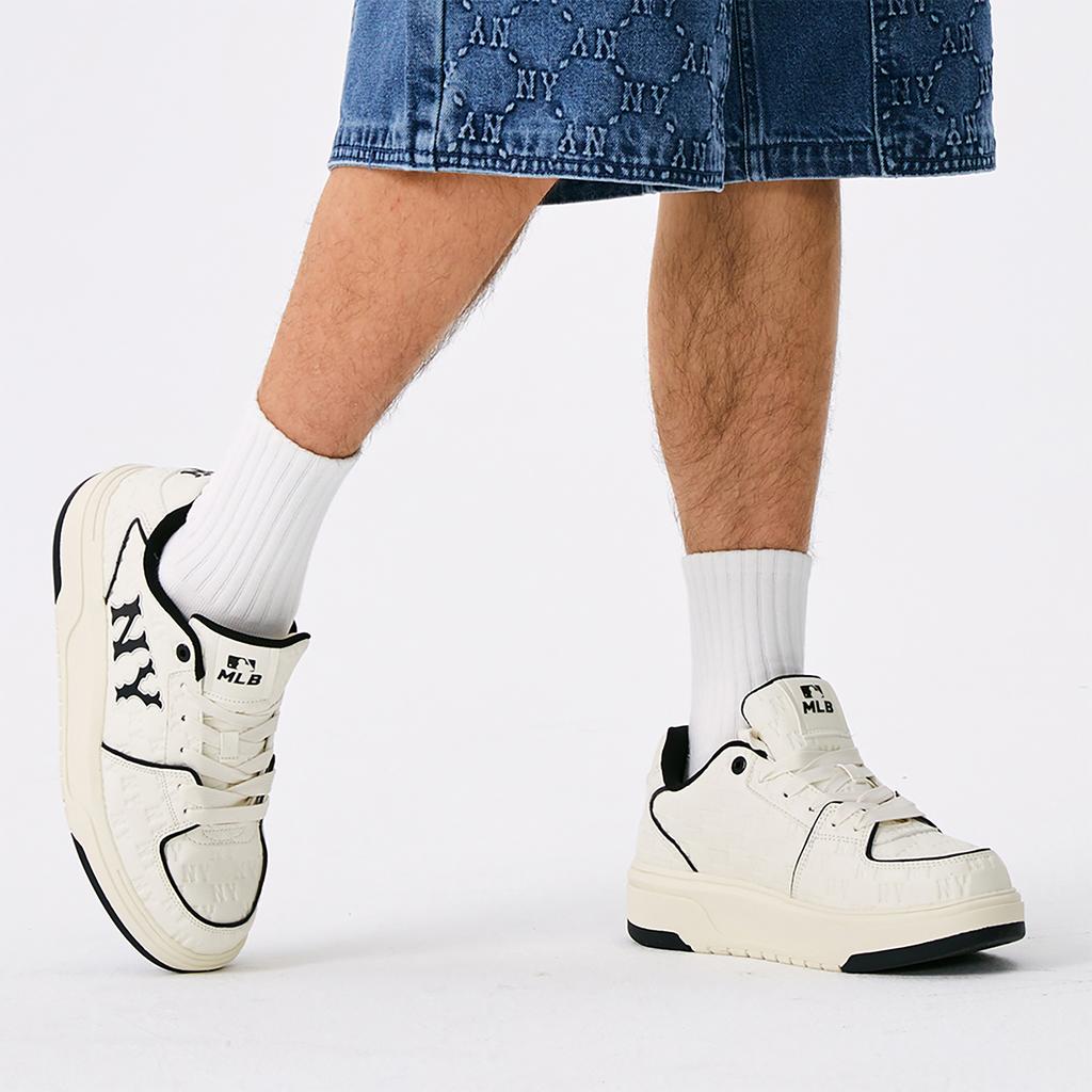 New MLB Chunky Liner Cushioning, Lightweight, Breathable Low top Skateboard Shoes Unisex Beige 3ASXE035N-50CRL