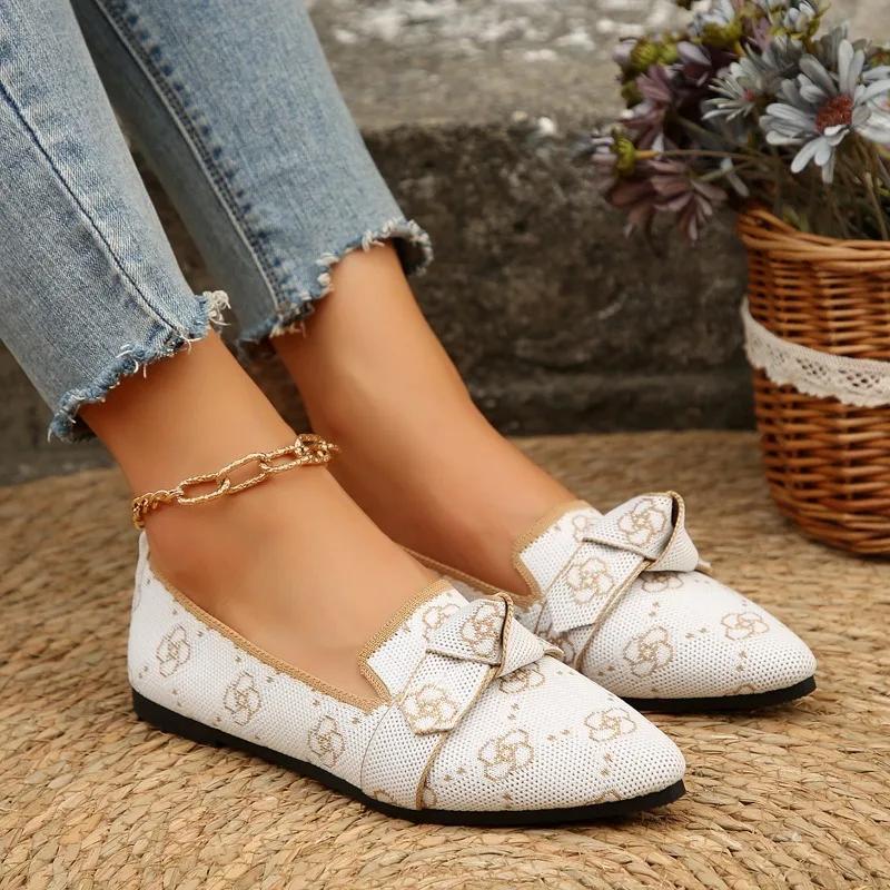 Mode 2024 Damen Strick-Slipper Atmungsaktiv Bequem Einfarbig Flache Schuhe Lässig Spitzschuh Laufschuhe Damen Loafer