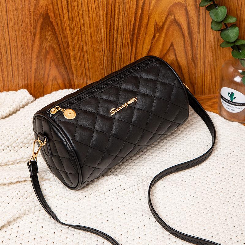 A Women's Rhombus Embroidered Thread Cylindrical Shoulder Change Bag, Autumn and Winter New Personalized Pig Cage Bag