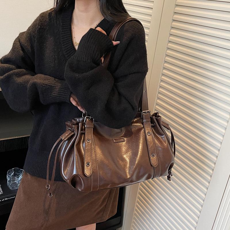Casual Soft Leather Shoulder Bag Large Capacity Solid Color Commute Bag Multifunctional Minimalist Tote Bag For Women