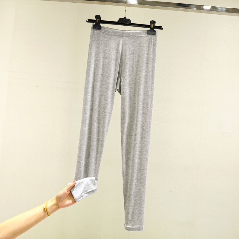 

Модальный плюс размер Плюс размер Женские однотонные тонкие кальсоны Light gray 3XL (80.00 kg-90.00 kg recommended