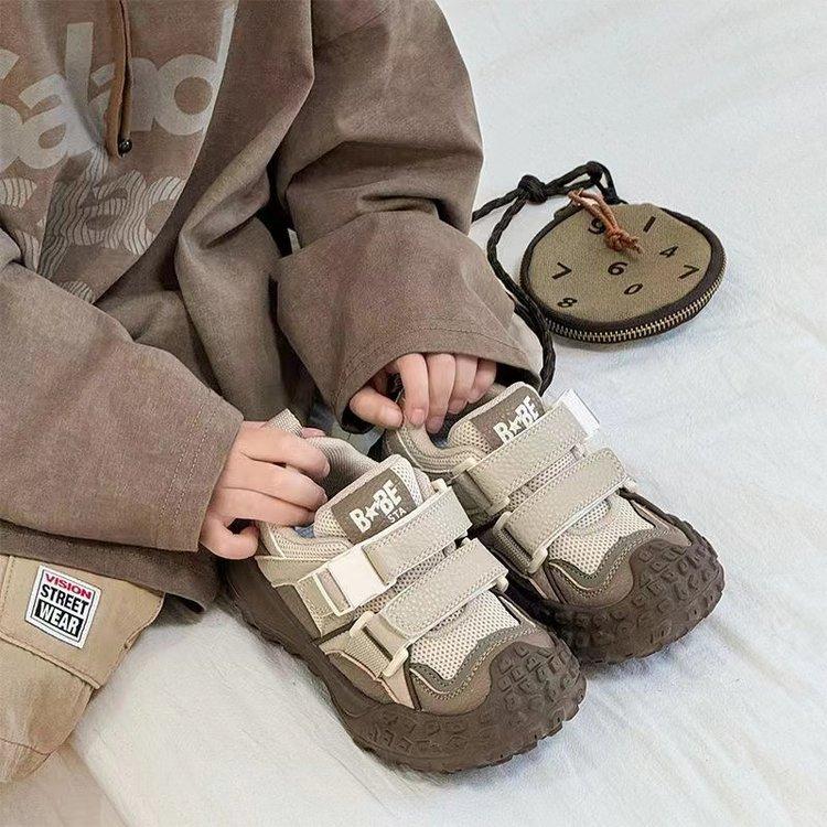 

Boys shoes 2025 spring and autumn new children s sports shoes ugly cute big head girls mesh breathable hiking shoes big children tide 37 хаки