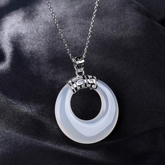 Natural Green Chalcedony Hand -Carved Safe Buckle Pendant Fashion Jewelry Men And Women Green Agate Silver Inlaid Necklace