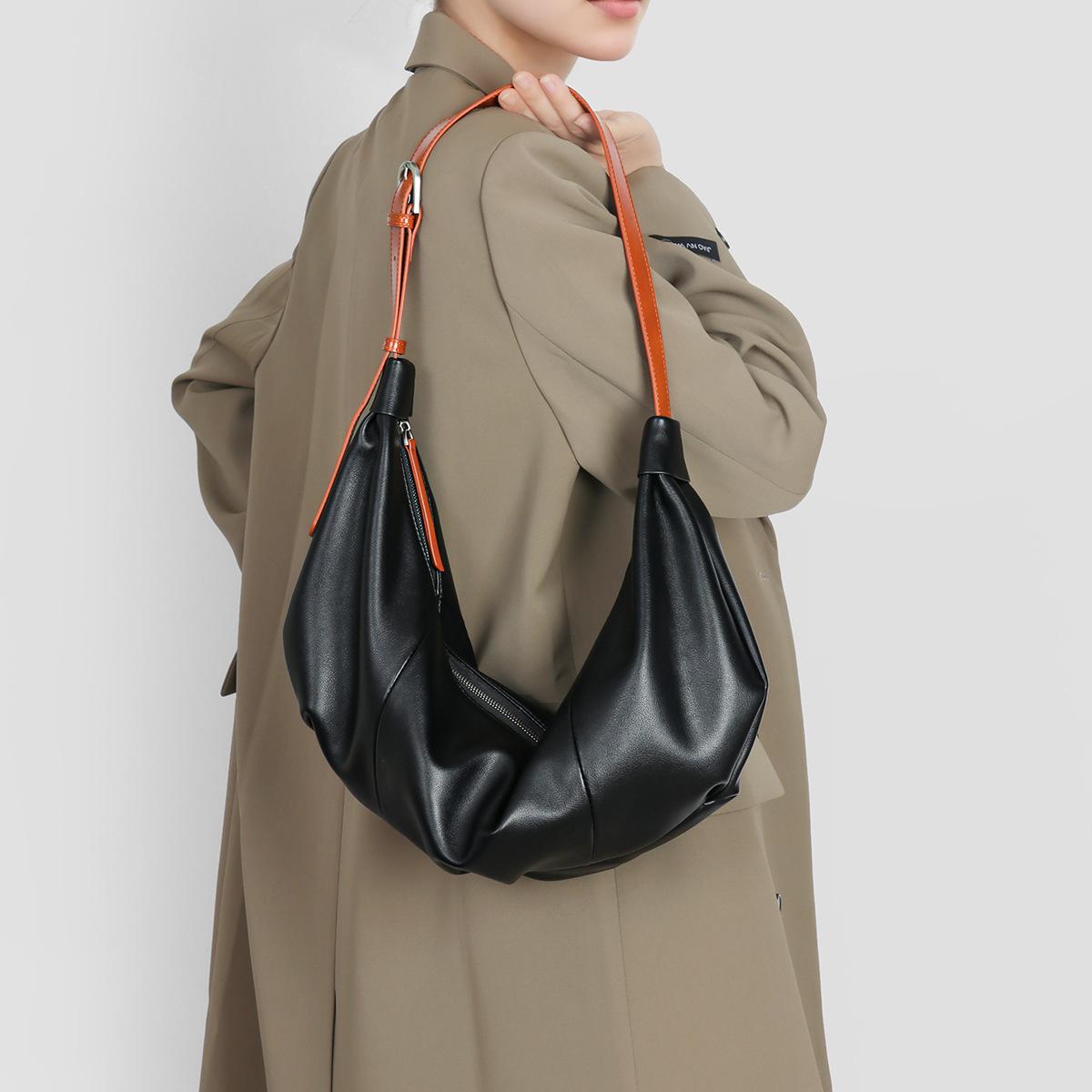 

Leather women s bags niche commuting out lazy wind tote bag fashion versatile underarm single shoulder oblique bag hobo bag