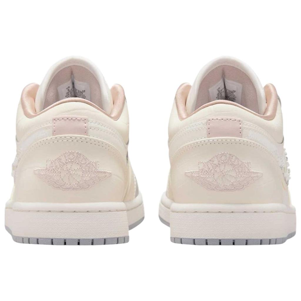Nové Jordan Air Jordan 1 Oděruodolné Nízké Top Vintage Basketbalové Boty Dámské Ekrémové IH7323-100
