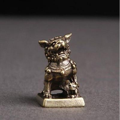Altes Messing Massiv Löwe Glückssiegel Schreibtischdekoration Glücksbringender Schlüsselanhänger Anhänger(1PCS)