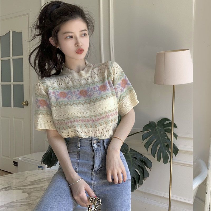 Hollow Out Short Sleeved Knitted Shirt for Women In Summer Slim Design Niche French Gentle Sweet and Spicy Style Top